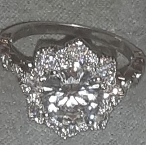 GORGEOUS COSTUME COCKTAIL RING